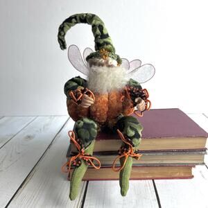 Mark Roberts Pumpkin Pie Fairy Velvet Figurine Ornament Posable Arms Legs Autumn